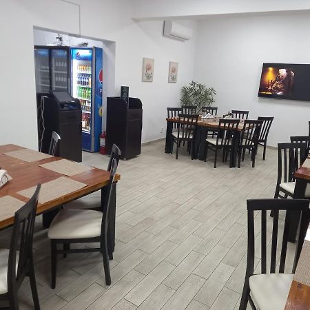 Antari Hotel Slatina  Ngoại thất bức ảnh