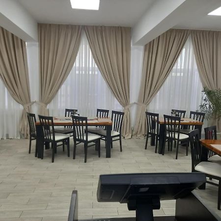 Antari Hotel Slatina  Ngoại thất bức ảnh